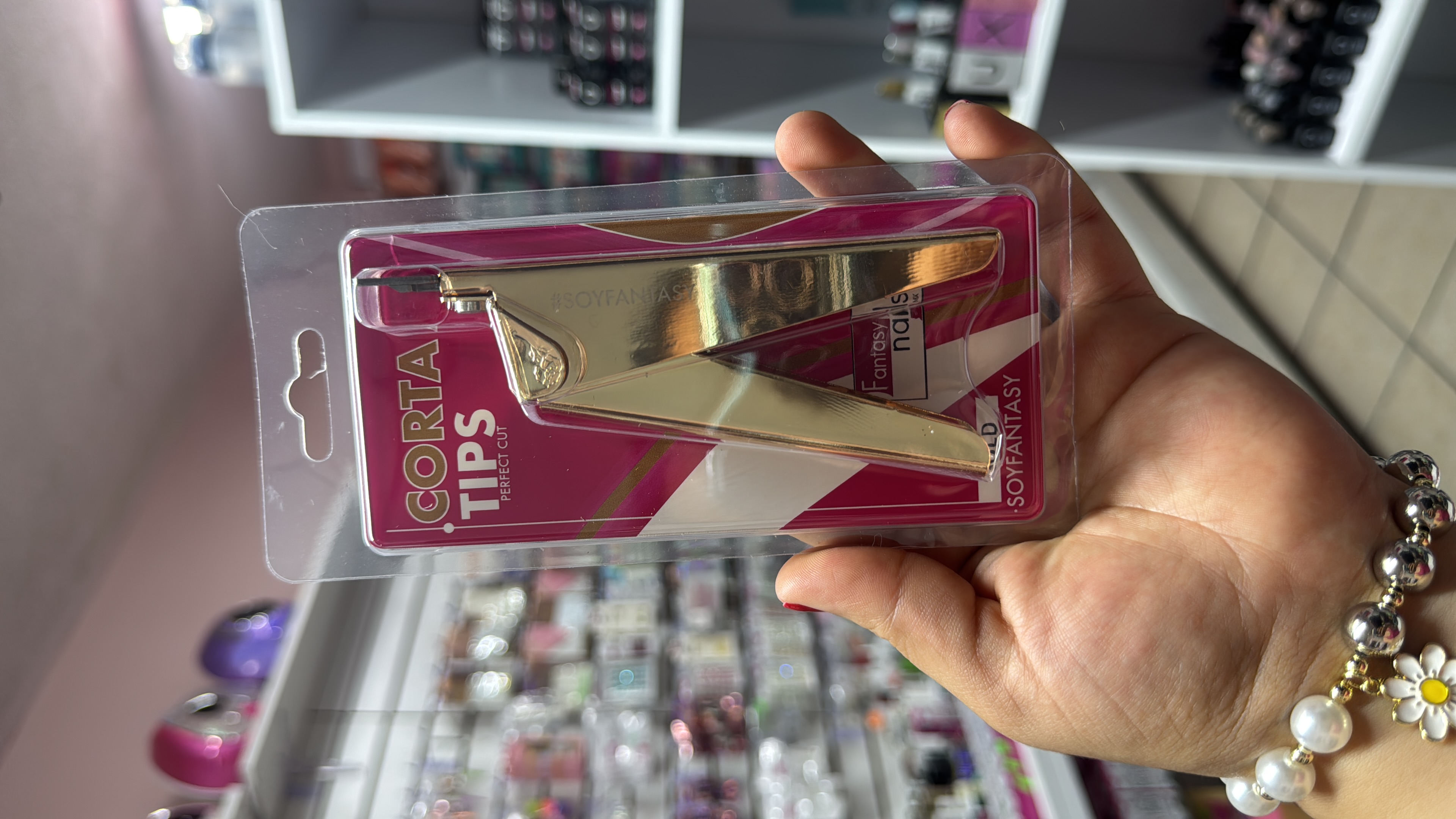 Corta Tip de Lujo Dorado