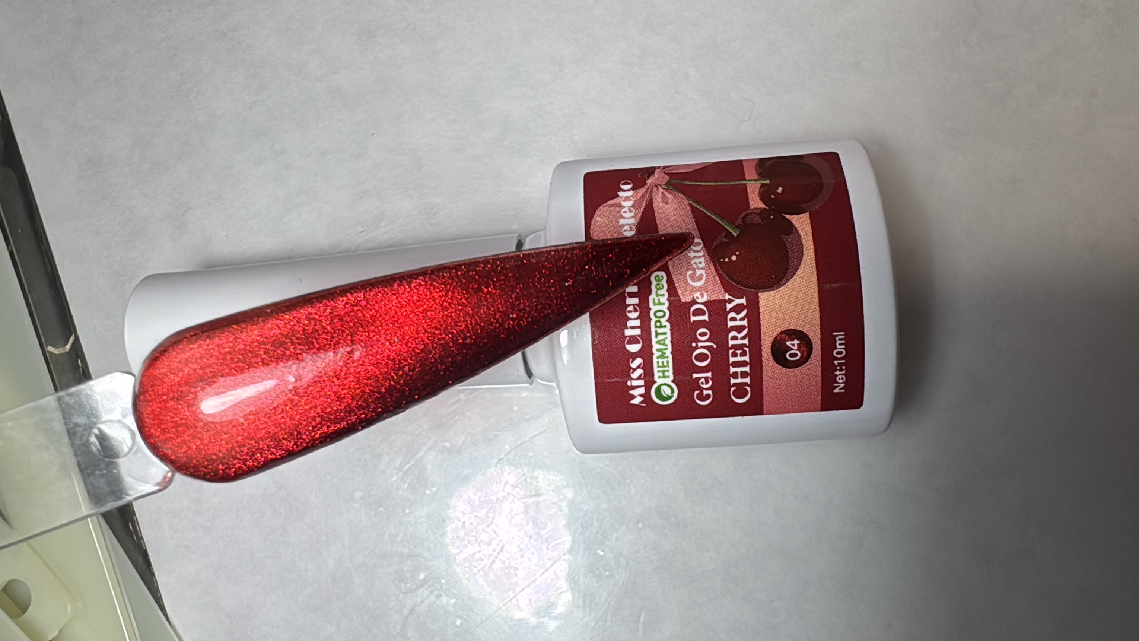 Ojo de Gato Cherry Rojo 04