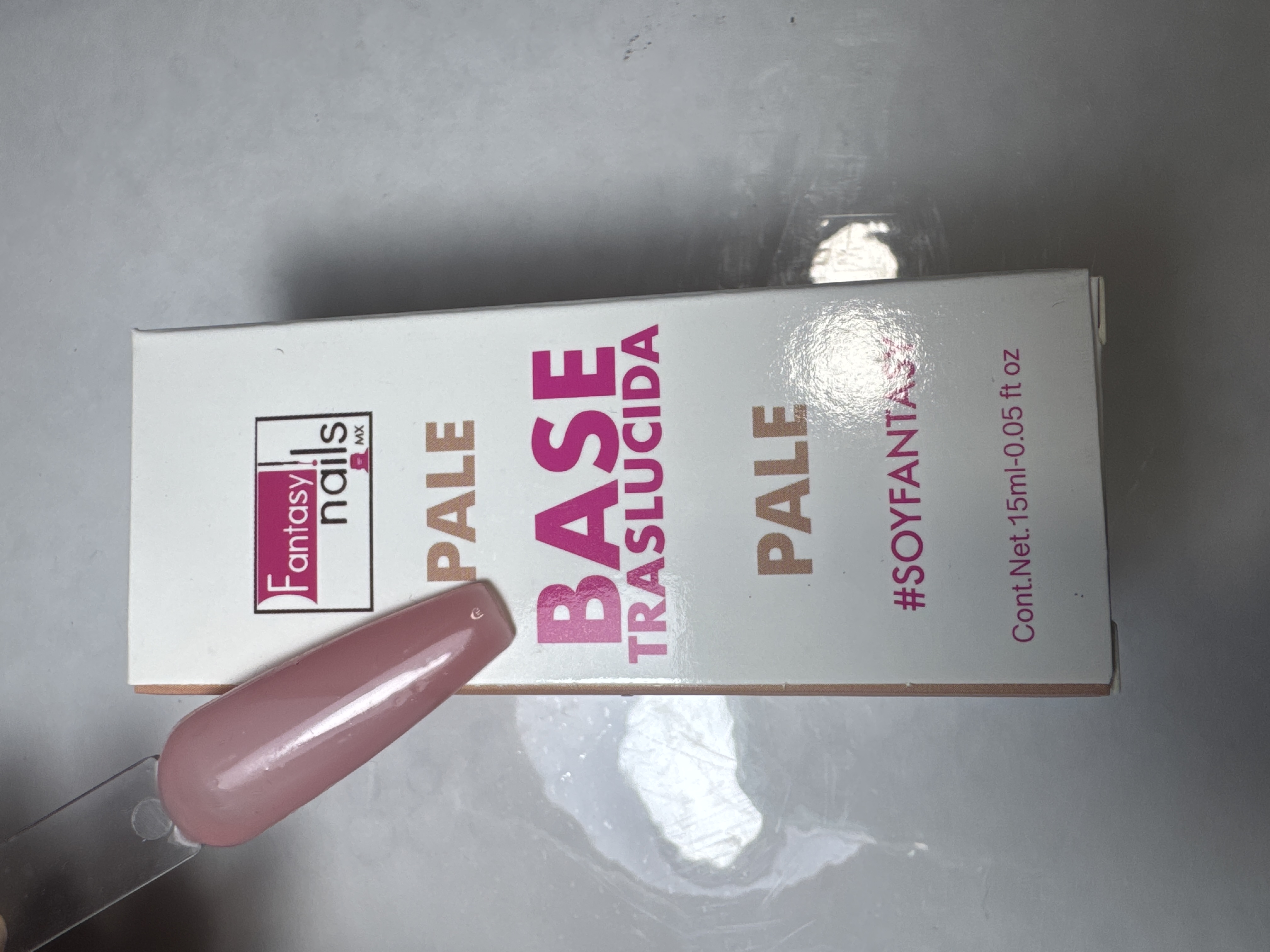 Base Traslúcida PALE