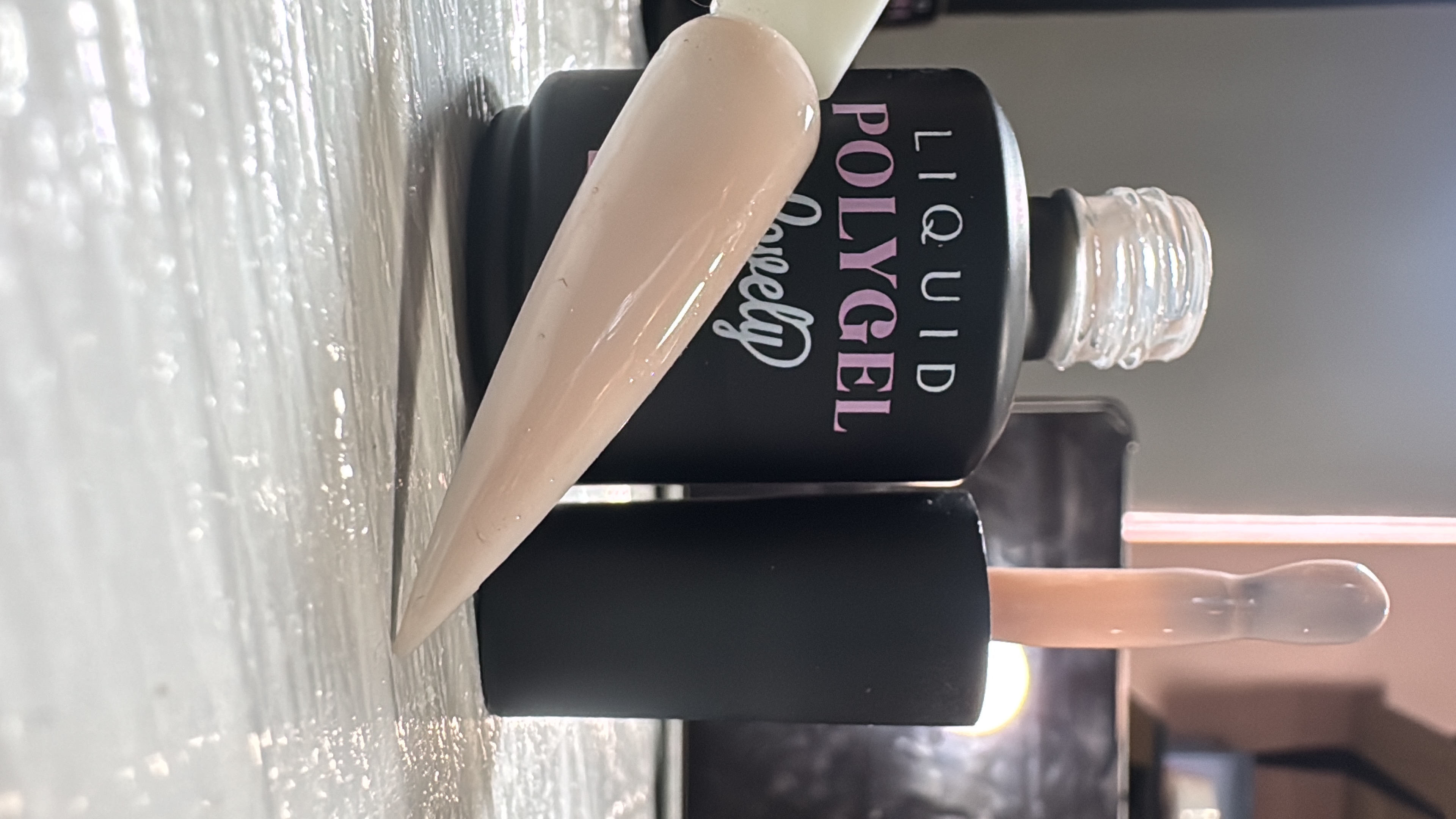 AGOTADO Polygel Líquido YC08