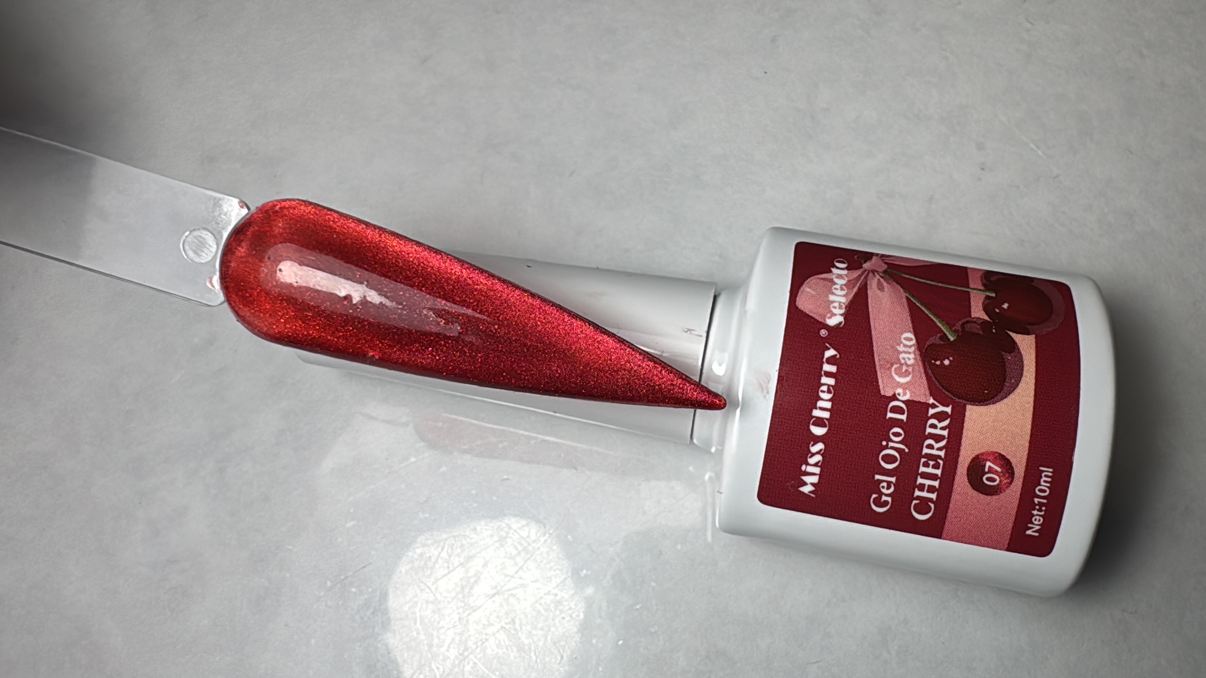 Ojo de Gato Cherry Rojo 07