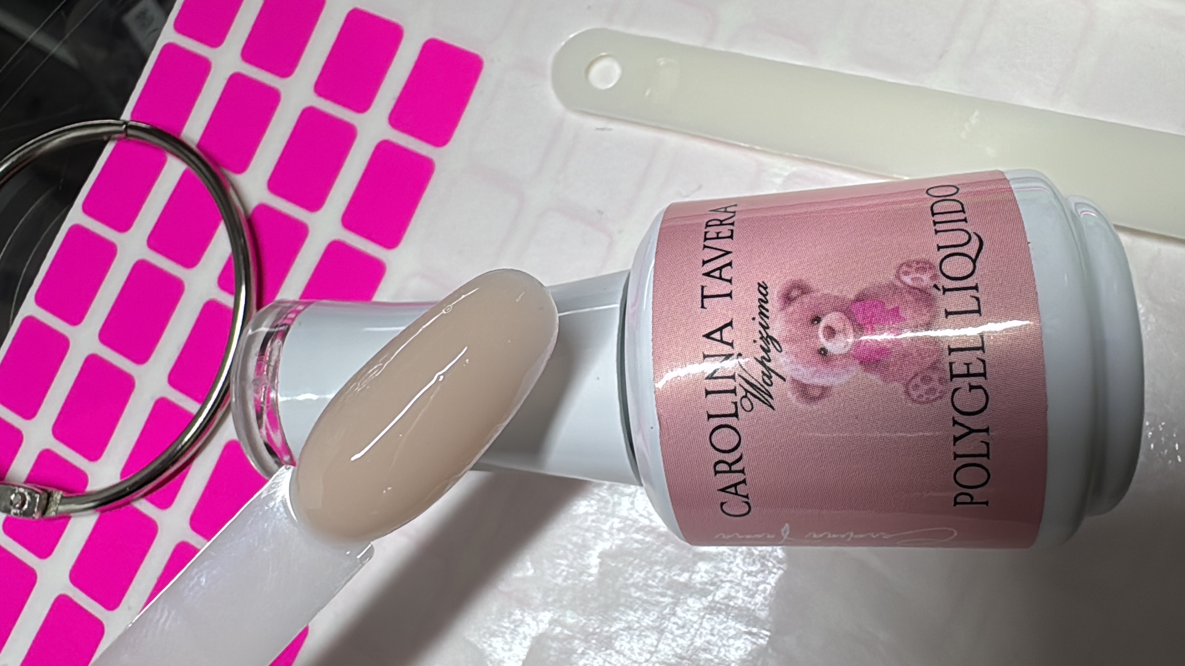 Polygel Líquido Beige Carolina Tavera