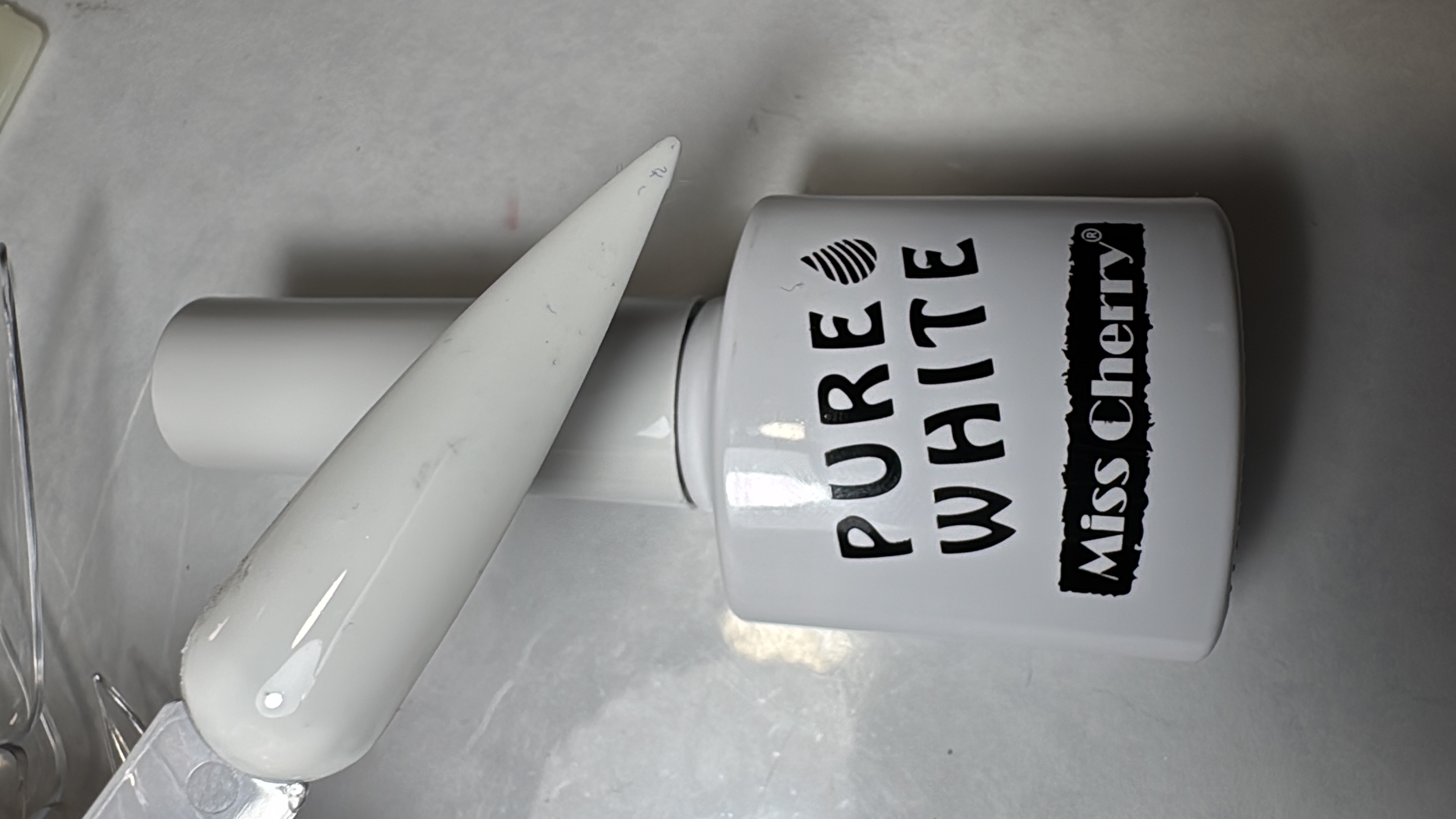 Gel Pure White (2023)