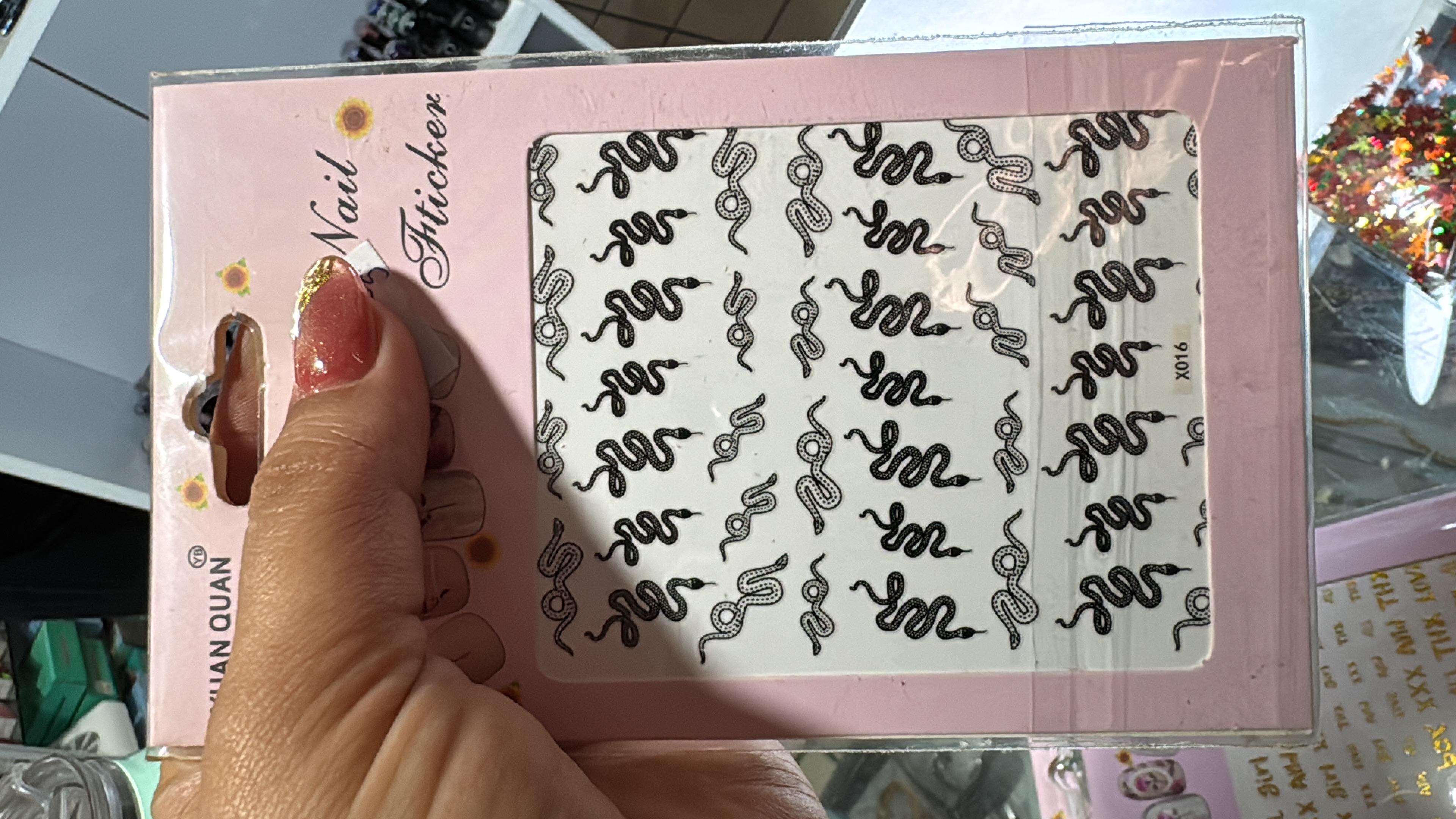 Sticker Serpiente Negra X016