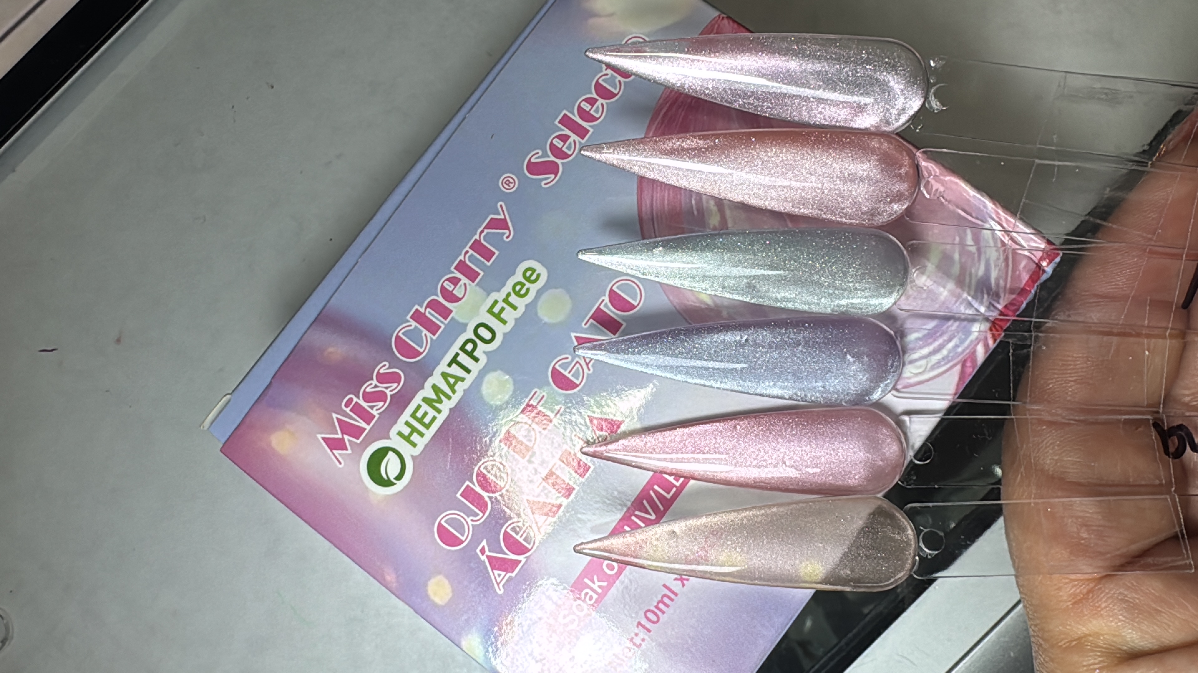 Gama Ojo de Gato Ágatha