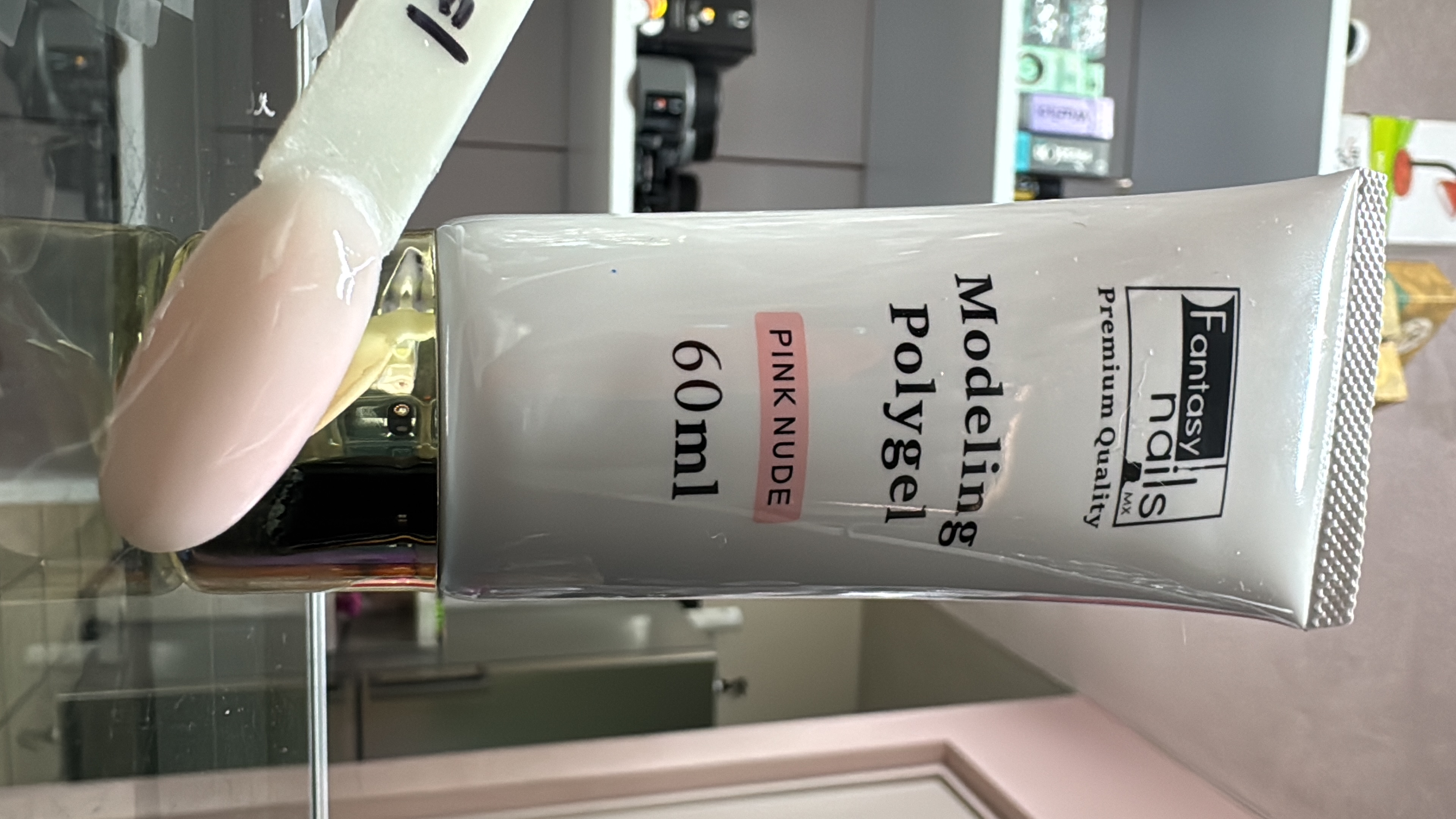 Modeling Polygel Pink Nude