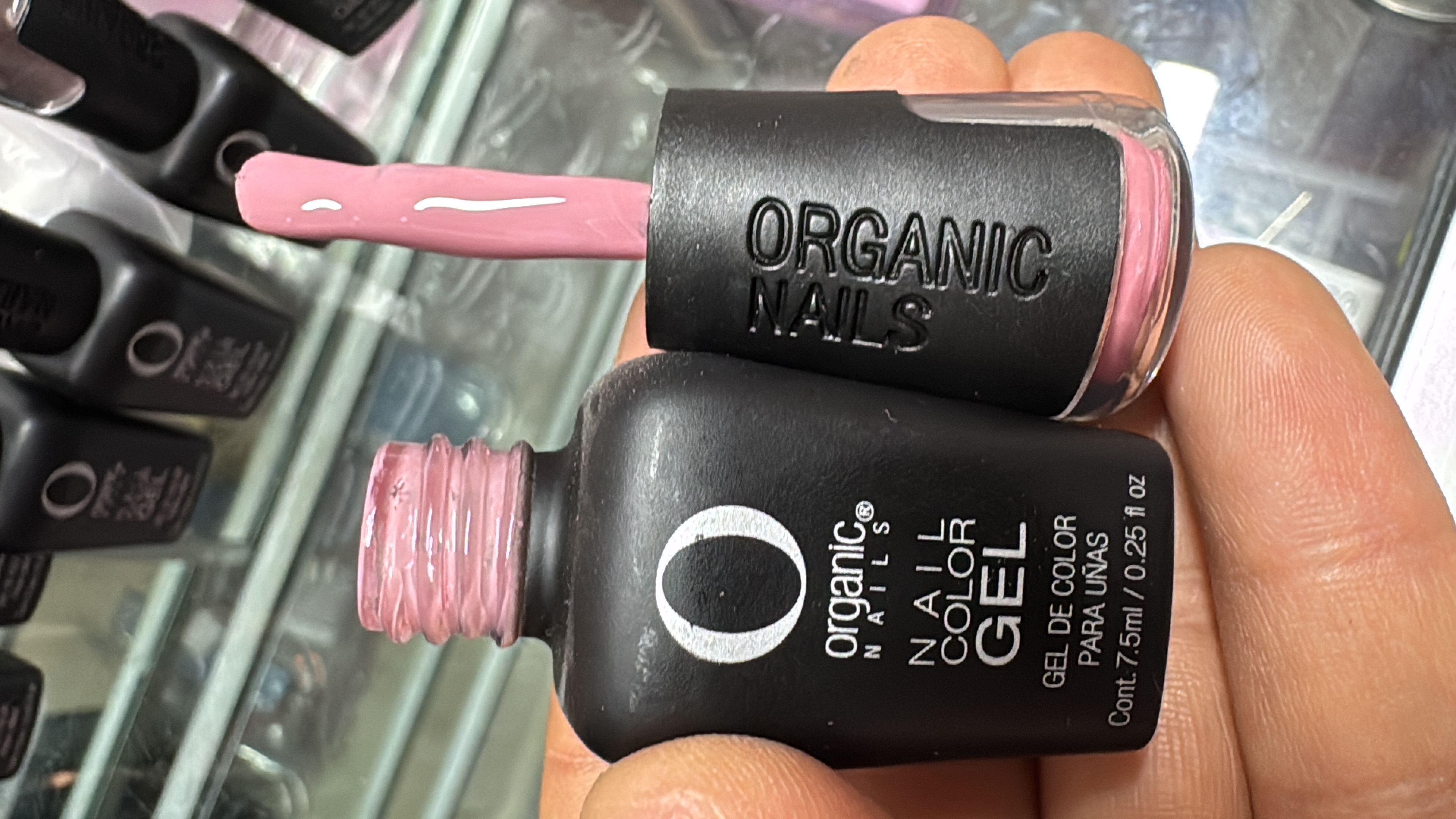 Gel True Almond 106