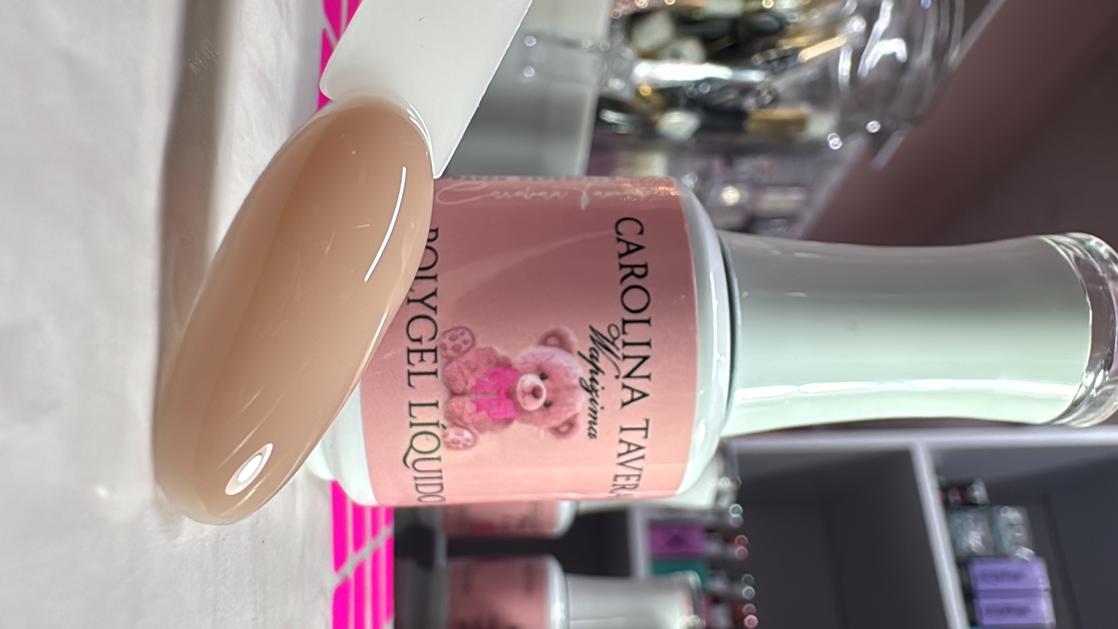 Polygel Líquido Latte Carolina Tavera